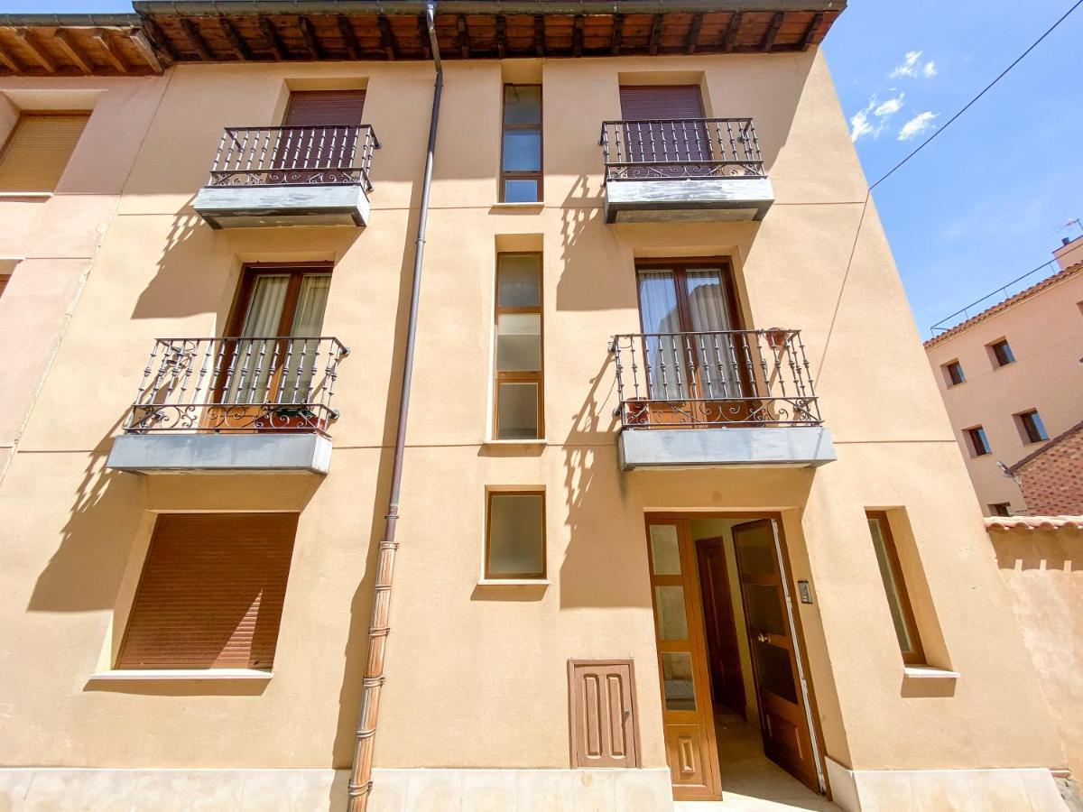 Vivienda Turistica Los Leones Берланга-де-Дуеро Екстер'єр фото