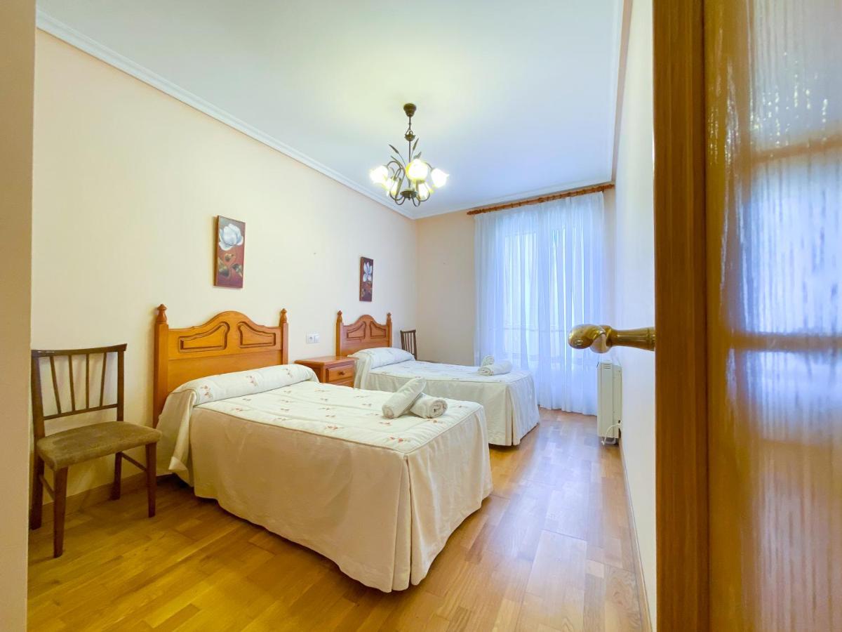 Vivienda Turistica Los Leones Берланга-де-Дуеро Екстер'єр фото