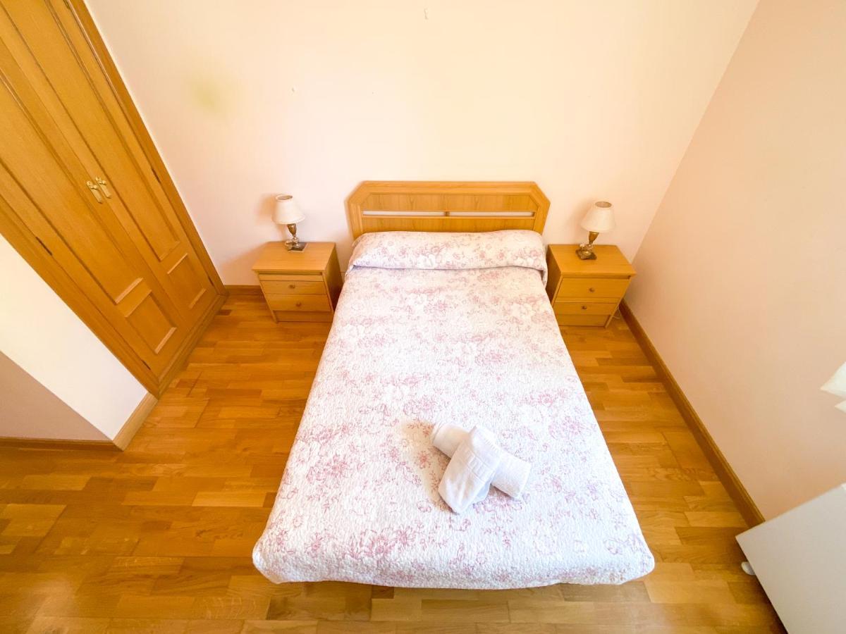 Vivienda Turistica Los Leones Берланга-де-Дуеро Екстер'єр фото