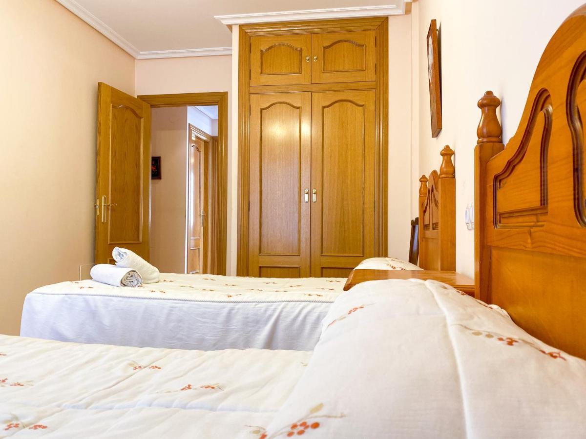 Vivienda Turistica Los Leones Берланга-де-Дуеро Екстер'єр фото